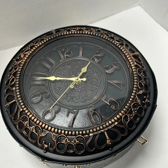 BLACK Real Working Clock Handbag NEW - Picture 3 of 12